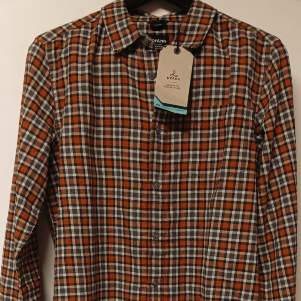 Men's prAna Los Feliz Flannel in Pecan Pie
